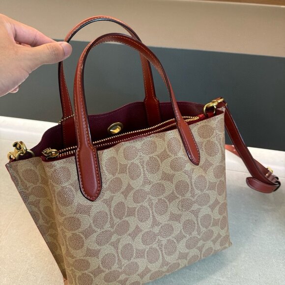 COACH PEANUTS Willow Tote Bag 24 Signature Canvas Tan Brown Multi NEW - Picture 4 of 9